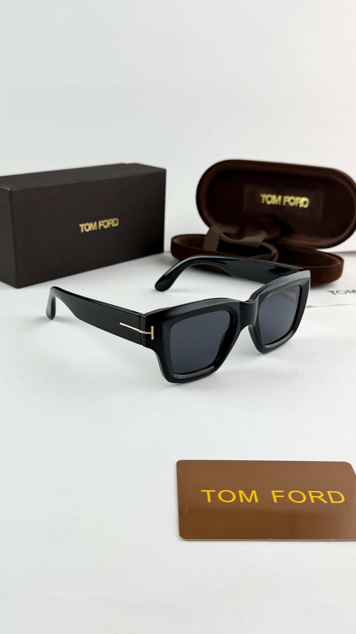 Tom Ford Black Shine 184