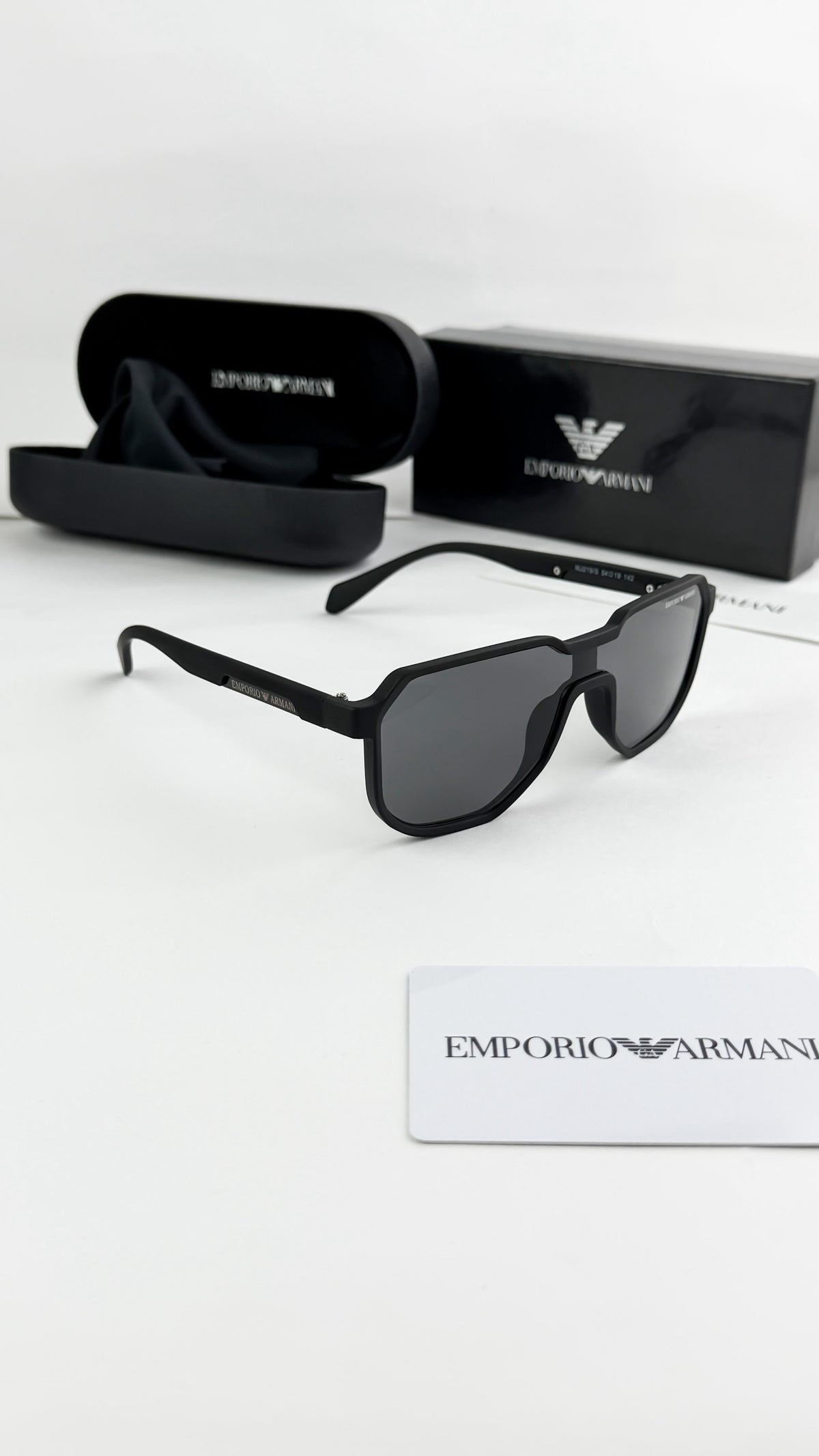 Armani Black 219