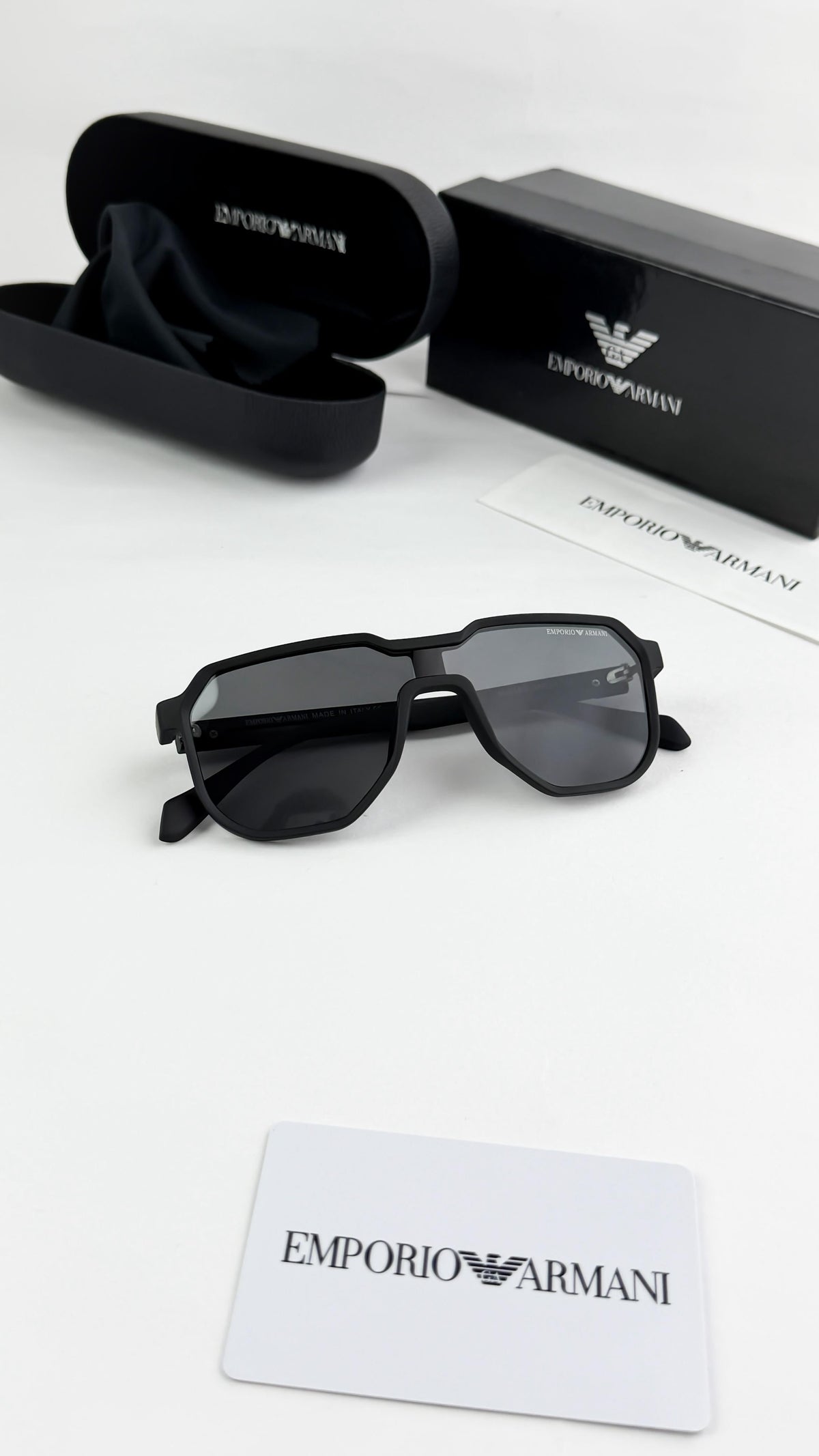Armani Black 219