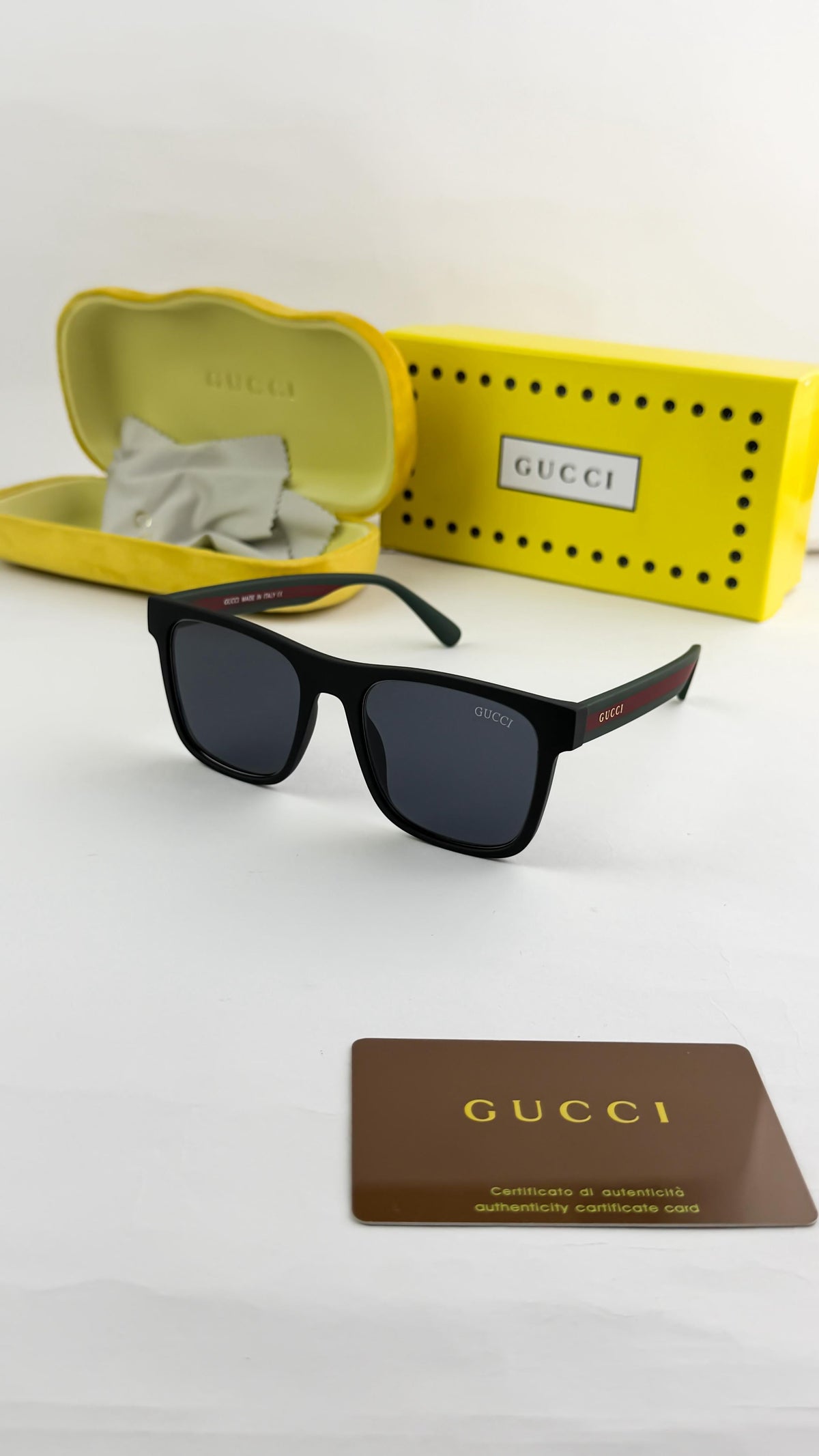 Gucci Black Green Signature Sunglasses For Men's