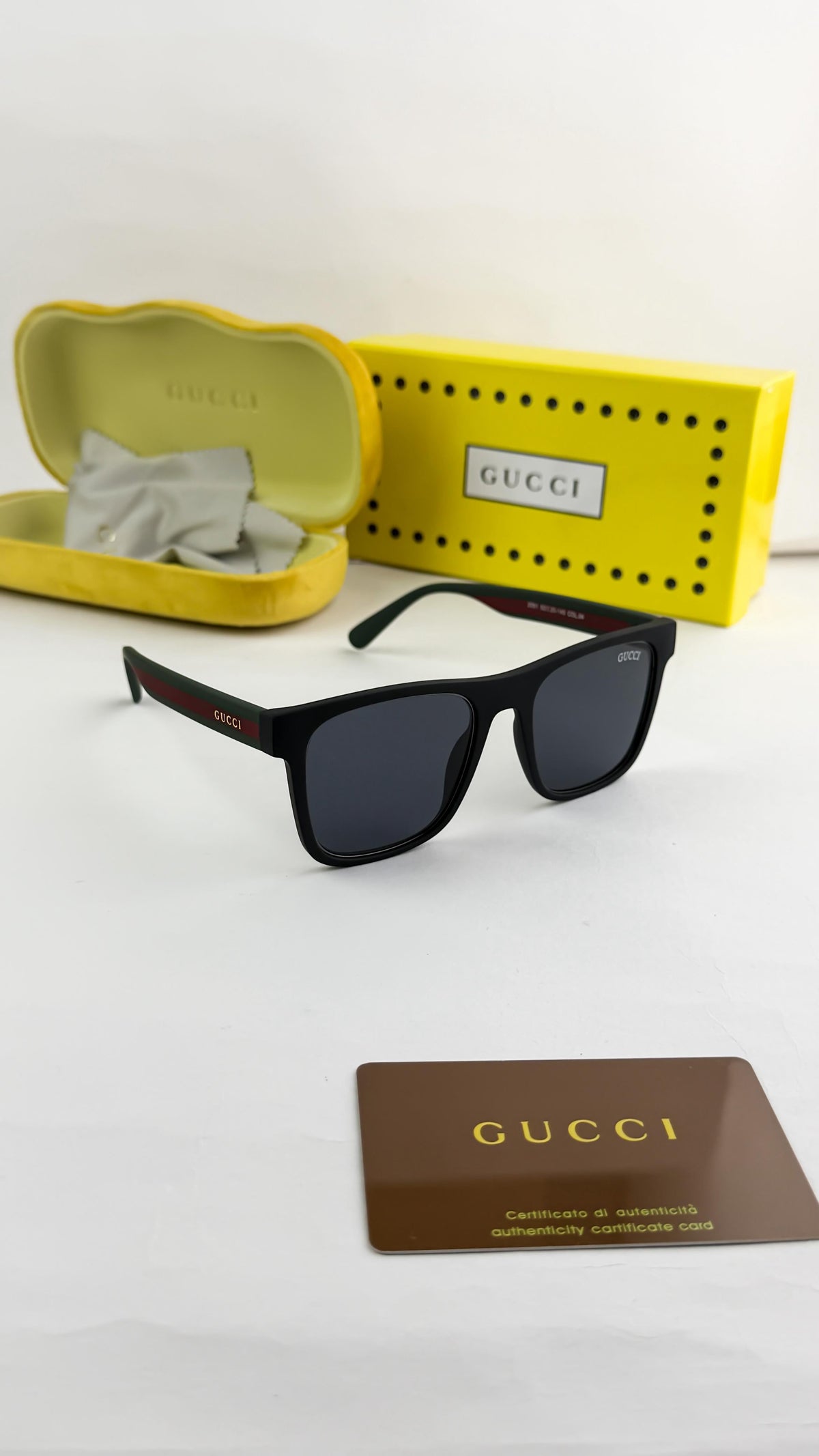 Gucci Black Green Signature Sunglasses For Men's