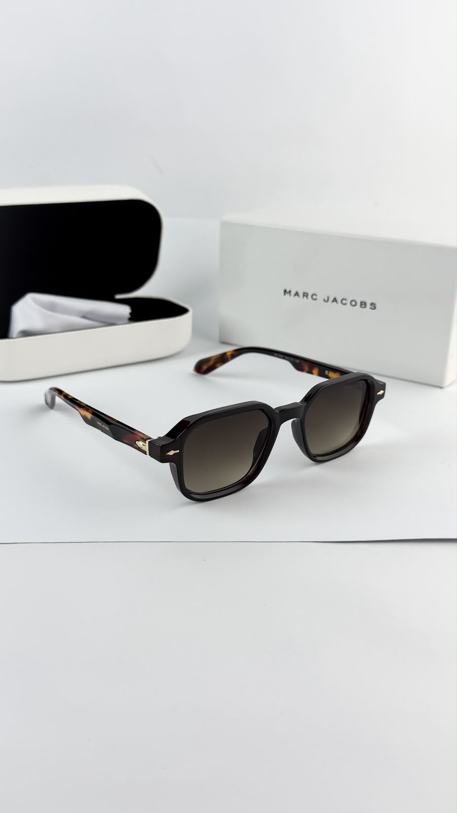 Marc Jacobs Brown Unisex Sunglasses