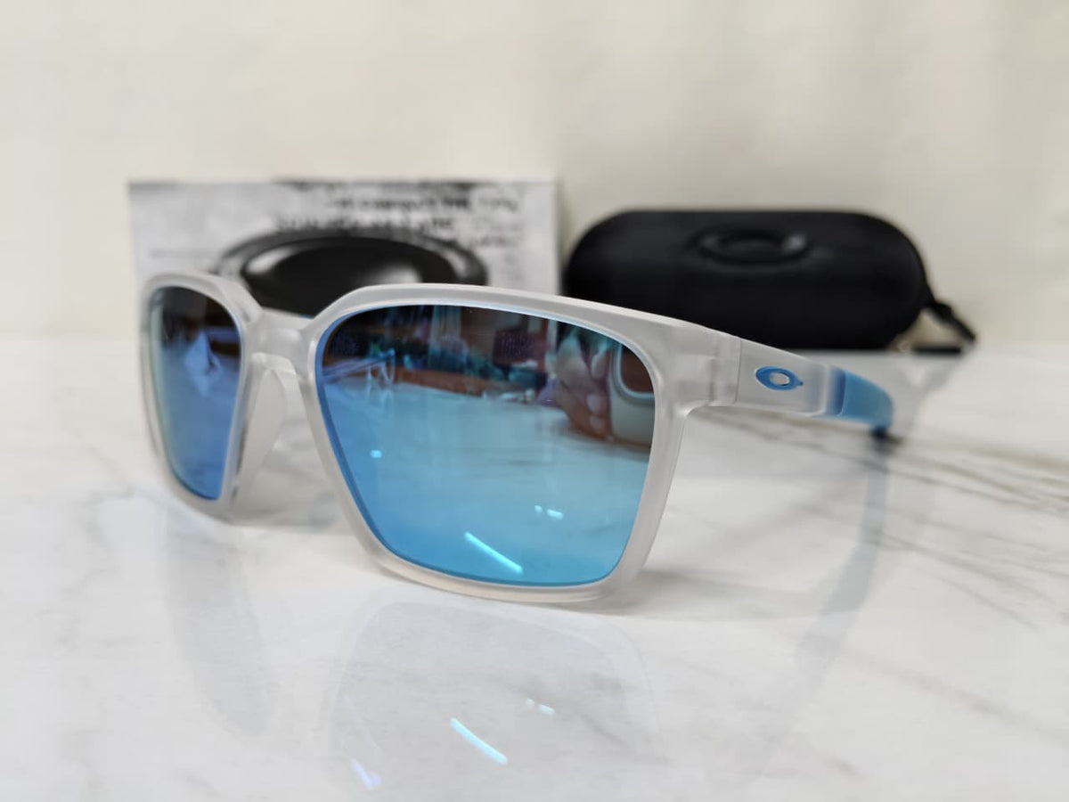 OAKLEY Polarized Square Sunglasses