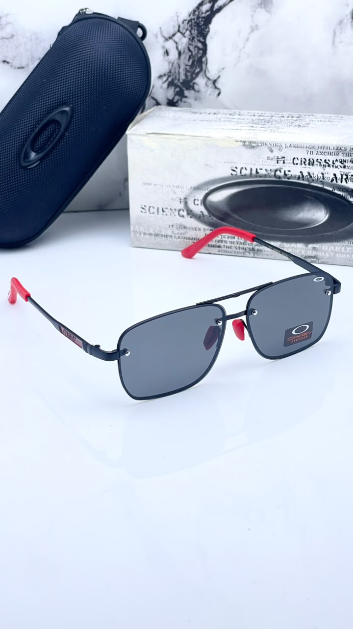 Oakley branded square-frame Men's sunglasses
