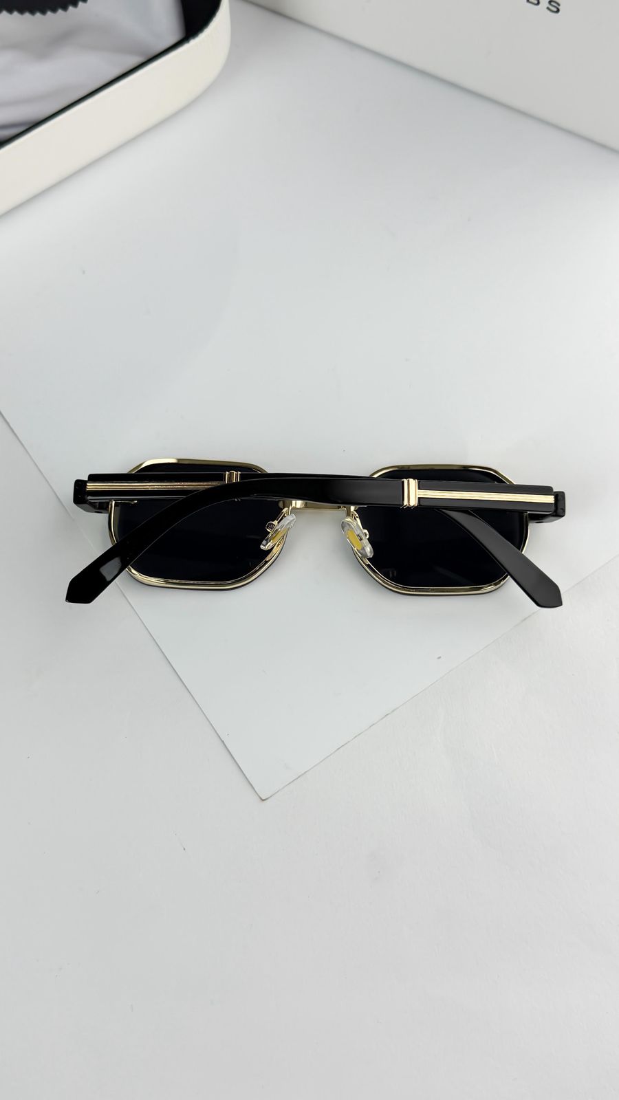Marc Jacobs Gold Black Unisex Sunglasses