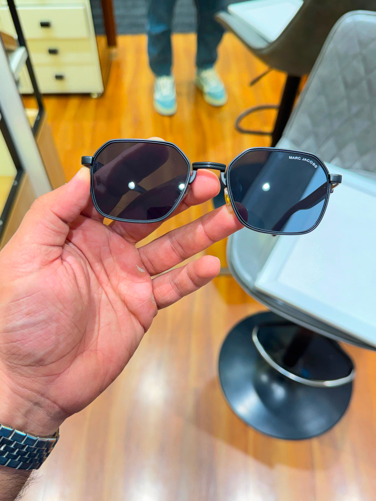 Marc Jacobs geometric dark tinted lenses Unisex sunglasses